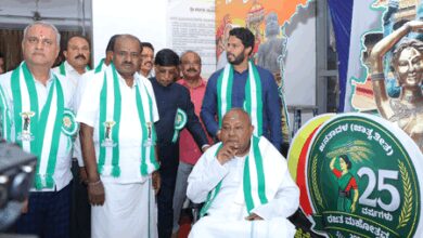 Karnataka: Deve Gowda and Kumaraswamy re-elected as JD (S) chief, State President