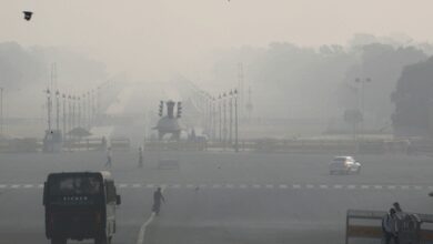 Fog, smog grip Delhi as air quality remains in ‘very poor’ category