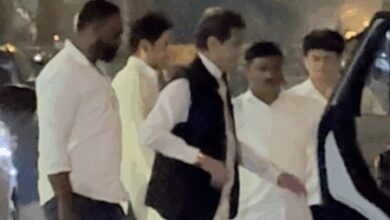 Jeetendra stands by the bereaved Deol family after the loss of his best friend Dharmendra