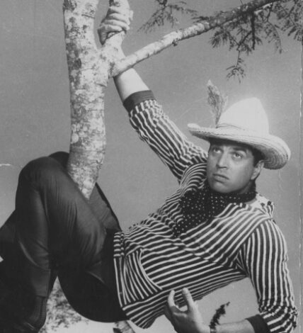 Chandan Roy Sanyal remembers Dharmendra, reflects on icon’s first Bangla film ‘Paari’ Chandan Roy Sanyal remembers Dharmendra, reflects on icon’s first Bangla film ‘Paari’