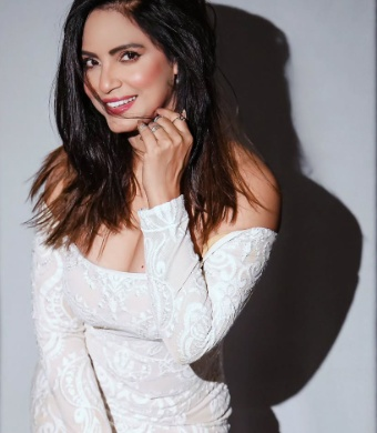 Neetu Chandra reflects on growing up in a middle-class joint family with no industry background