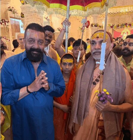 Sanjay Dutt meets Shankaracharya Swami Avimukteshwaranand, seeks blessings