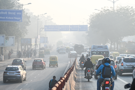 Delhi’s air quality stays ‘very poor’ for 15th day