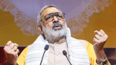Congress will continue to decline under Gandhi family: Giriraj Singh amid Karnataka power tussle