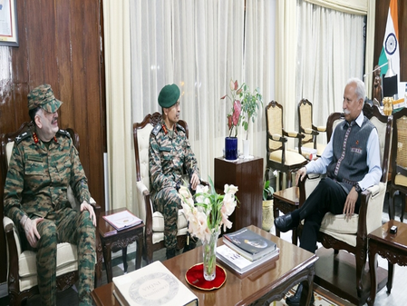 Arunachal Guv discusses eastern border security with senior Army officers