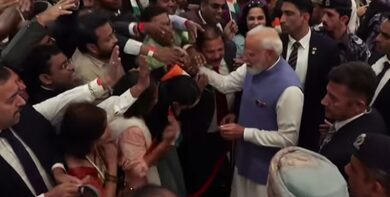 PM Modi receives rousing welcome from Indian community in Oman
