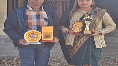 Bihar: Bagaha’s Suman Devi scripts success story of self-reliance, earns lakhs through beekeeping