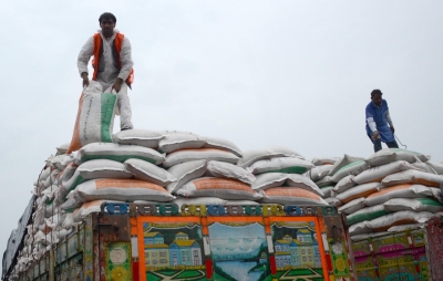 Afghanistan’s shift to alternative trade corridors set to strategically isolate Pakistan: Report Afghanistan’s shift to alternative trade corridors set to strategically isolate Pakistan: Report