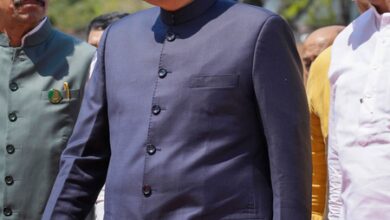 If Fadnavis had conscience he would quit Home Dept: Raut, Wadettiwar over acid attack on girl in Ahilyanagar