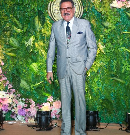 Boman Irani wears diplomatic hat, says he, Smriti, Aruna Irani are ready for peace talks with Trump Boman Irani wears diplomatic hat, says he, Smriti, Aruna Irani are ready for peace talks with Trump