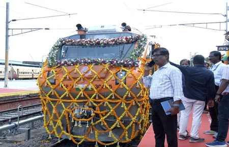 PM Modi flags off Podanur-Dhanbad Amrit Bharat Express; DRM highlights modern features