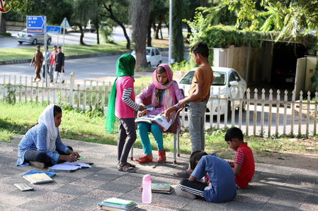 Pakistan: Around 20,000 teachers in Punjab province not paid salaries for three months