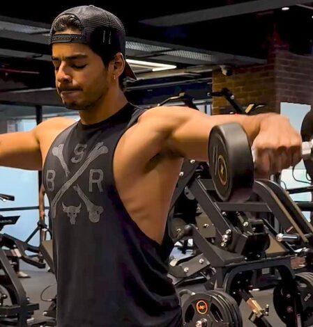 Ishaan Khatter flaunts his flexed biceps during his latest workout session: Ambition inside my DNA