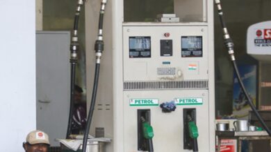 Delhi govt advises citizens against panic buying of fuels