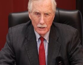 Russia gains  billion from Iran war, says US Senator