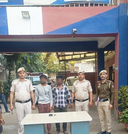 Juvenile among three held within minutes by Delhi Police in robbery case