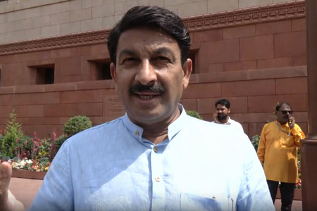 BJP dismisses LPG shortage claims; Oppn alleges crisis, price burden