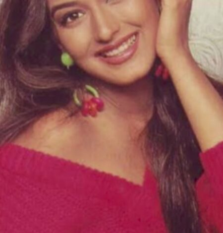 Sonali Bendre reminisces about the 90s ‘when photos were kinda blur but life was much simpler’ Sonali Bendre reminisces about the 90s ‘when photos were kinda blur but life was much simpler’