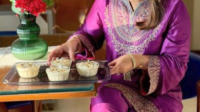 Hina Khan treats fans to lip-smacking chaat delights