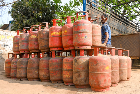 Chhattisgarh: 741 LPG cylinders seized in crackdown on hoarding, black marketing