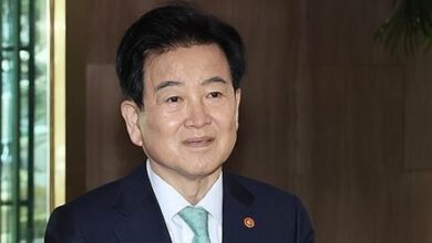 South Korea: Unification minister urges North Korea not to miss chance for talks with Trump