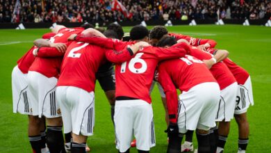Manchester United strengthens position in third place as Tottenham takes Anfield point