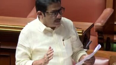 We will not meddle with temple, school properties: K’taka Waqf Minister We will not meddle with temple, school properties: K’taka Waqf Minister