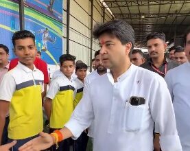 Union Minister Scindia opens 50-bed critical care unit, civic projects in MP’s Guna