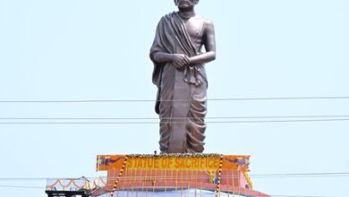 Andhra Pradesh CM unveils 58-feet statue of Potti Sriramulu in Amaravati
