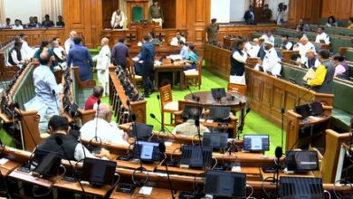 HAM MLAs ‘meet’ Tejashwi Yadav during RS polls voting in Bihar Assembly