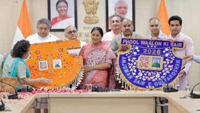 Delhi CM honoured under ‘Phool Walon Ki Sair’ tradition​