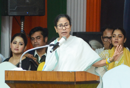 Mamata questions ECI’s midnight transfers, alleges BJP bias