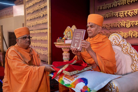 BAPS swami Bhadreshdasji’s work ‘Prasthanachatushtaye Brahmaghosha’ receives national honour