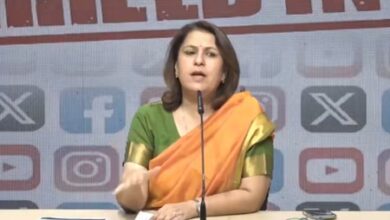 Congress slams Central govt over social media crackdown​