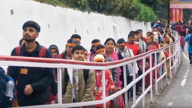 Navratri festival: Over 30,000 pilgrims proceed to Mata Vaishno Devi Shrine Navratri festival: Over 30,000 pilgrims proceed to Mata Vaishno Devi Shrine