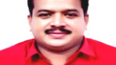 Kerala polls: Turncoat Sasi, ex-Commando Ravi, sitting MLA Premkumar fight it out in Ottapalam