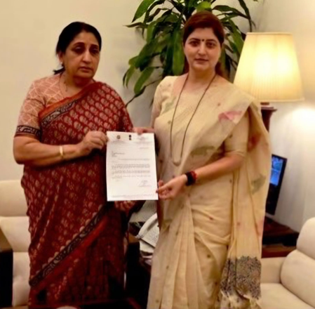 Maha: Rupali Chakankar resigns as Women’s Commission Chief amid Nashik godman row