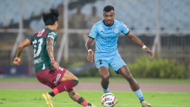 ISL 2025-26: Lachenpa, resolute Mumbai defence shut out Mohun Bagan to go top