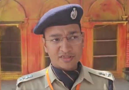 Mathura Police says ‘no cow smuggling angle’; fog-related collision killed vigilante (Ld)