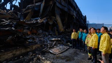 South Korea auto parts plant fire: Death toll climbs to 14, Lee inspects site