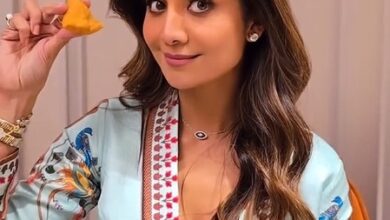 Shilpa Shetty’s Sunday binge is all about Samosa love