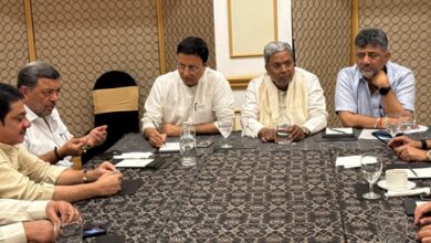 Amid internal rift, Congress announces candidates for Karnataka bypolls Amid internal rift, Congress announces candidates for Karnataka bypolls