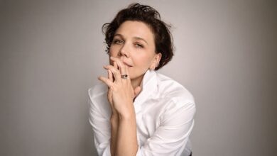 Maggie Gyllenhaal talks about accidentally killing husband Peter Sarsgaard’s bees Maggie Gyllenhaal talks about accidentally killing husband Peter Sarsgaard’s bees