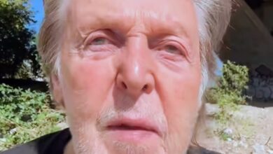 Paul McCartney shares how he mended friendship with John Lennon Paul McCartney shares how he mended friendship with John Lennon