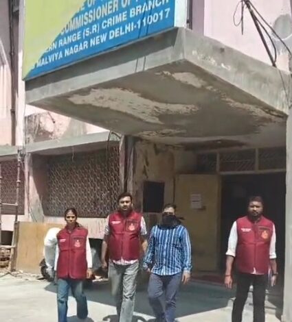 Delhi: Wanted robber evading bail arrested by Crime Branch