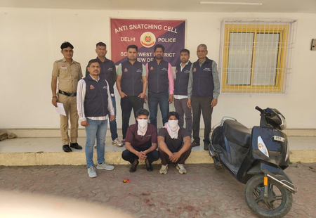 Two snatchers arrested after 15-day operation in Delhi; scooty, gold locket recovered