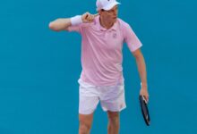 Sinner overcome home hope Michelsen to enter Miami QF