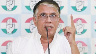 Congress criticises Centre over LPG shortage, black marketing