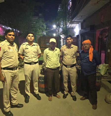 Delhi: LPG black marketing racket busted in Dwarka, 65 cylinders seized; one held Delhi: LPG black marketing racket busted in Dwarka, 65 cylinders seized; one held