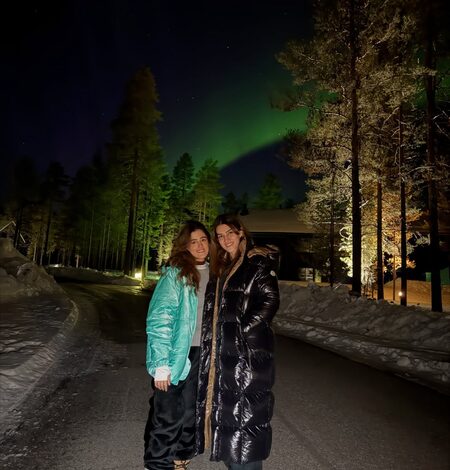 Kriti Sanon enjoys Northern lights as she joins Nupur Sanon & Stebin Ben on their Finland getaway Kriti Sanon enjoys Northern lights as she joins Nupur Sanon & Stebin Ben on their Finland getaway